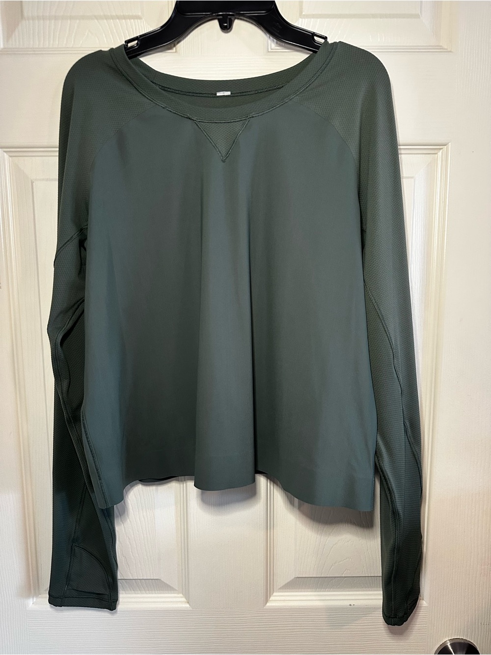 lululemon athletica Long Sleeve Crew Running Top in Sage